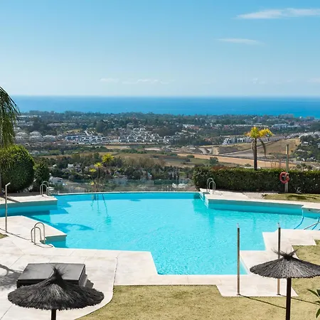 Serene 3-bedroom With Sea And Sunset Views *