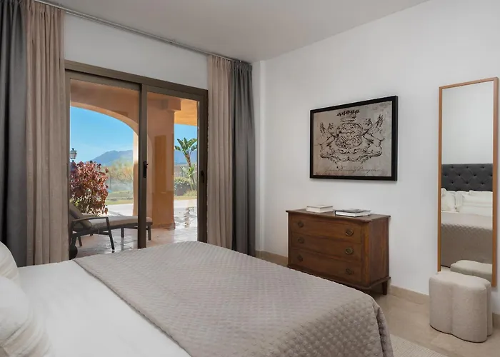 דירה Serene 3-bedroom With Sea And Sunset Views אסטפונה