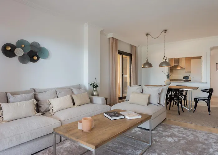 דירה Serene 3-bedroom With Sea And Sunset Views אסטפונה