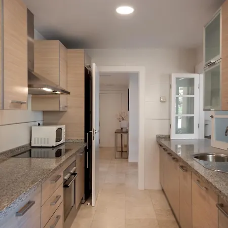 Serene 3-bedroom With Sea And Sunset Views * Естепона