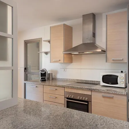 Serene 3-bedroom With Sea And Sunset Views Естепона