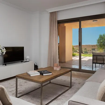 Апартаменти Serene 3-bedroom With Sea And Sunset Views Естепона